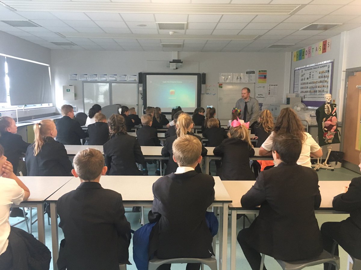 NSMrTarpey's tweet photo. Y5CT - Inspiring the Biologists, Doctors, Surgeons and Vets of tomorrow! @ Castleview Children were fantastic! They loved it!! #nsprimary https://t.co/KV8KOrei9g