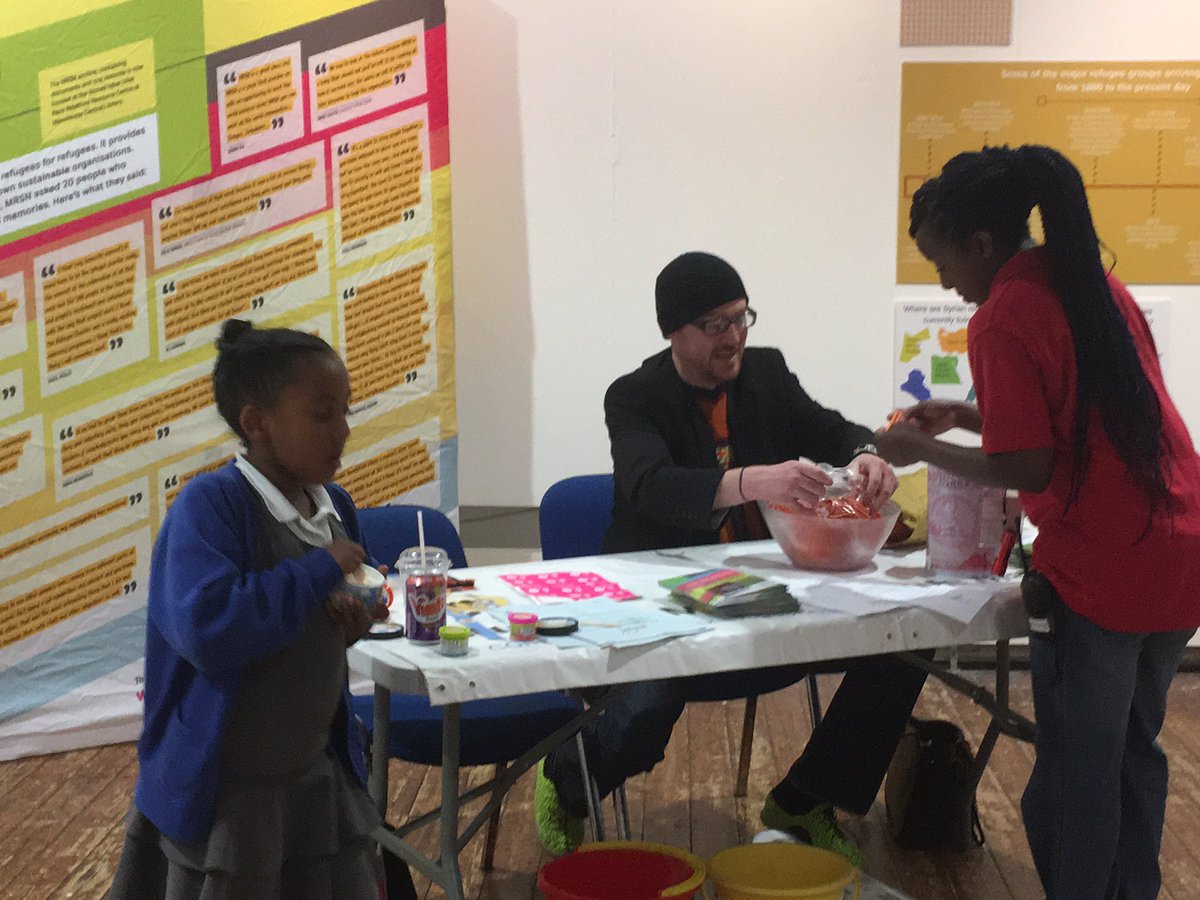 UoMSALC's tweet photo. Great activities taking place at @z_mcr to celebrate Refugee culture in @RefugeeWeek.Well done to our students in the @OurCityOurHome team! https://t.co/4kCjussFgQ