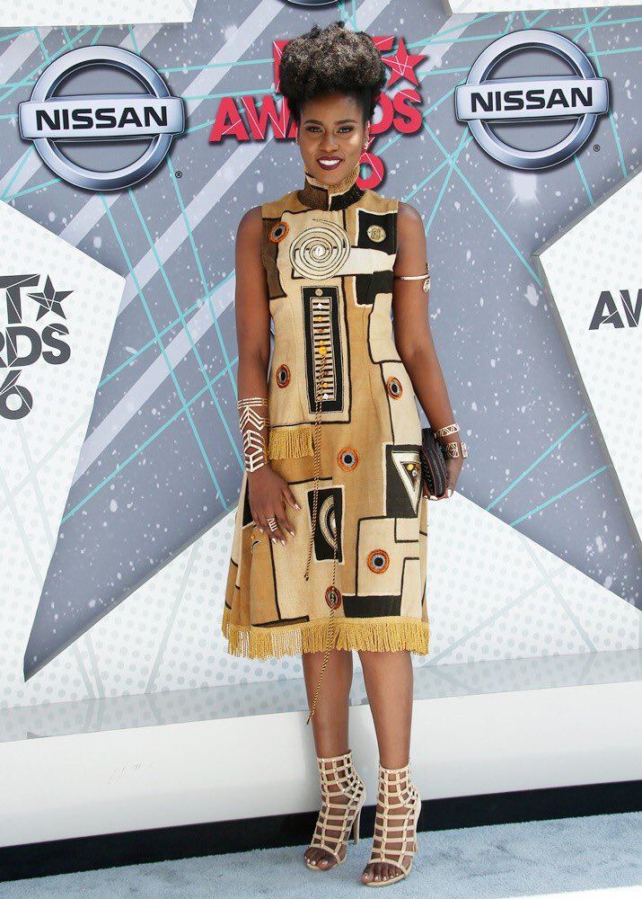 iamfelixg's tweet photo. Happy birthday to the #daavee queen @mzveegh
Enjoy your new age. Toast and cheers 🍻
Get her new album at @aftownmusic https://t.co/6NyWn72pEt