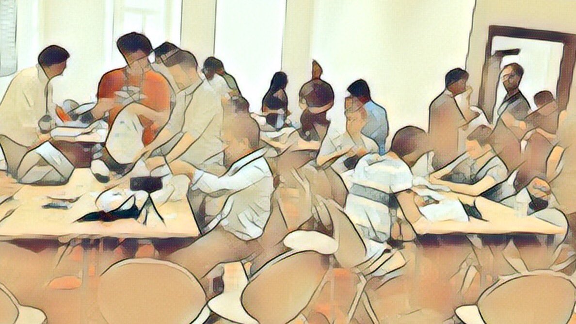 StarthinkMagazine tweet media