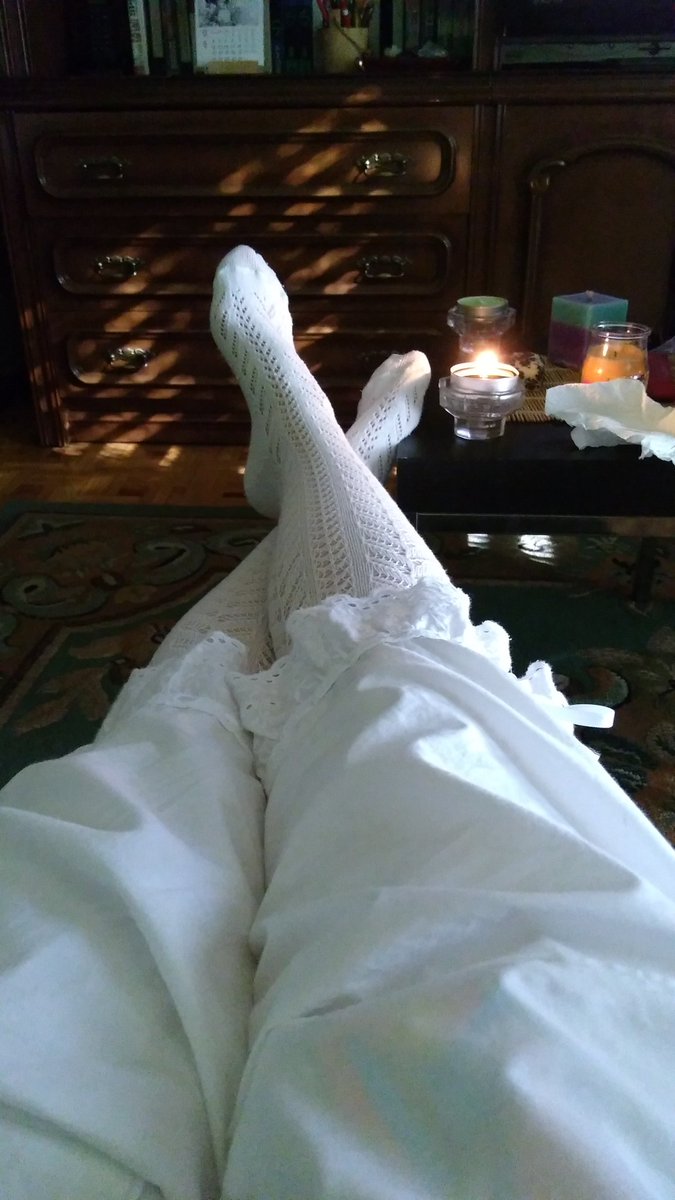 llmulin's tweet photo. Preparación para el primer día de #Sampedros2017 #elverde me corre por las venas https://t.co/nrL2PprX9Z
