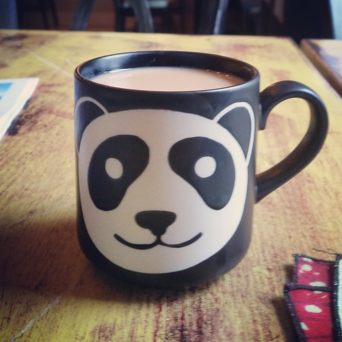 EricaBreuerful's tweet image. Well, hello there! #mug #pandasmile #happyfriday #coffeshopmagic