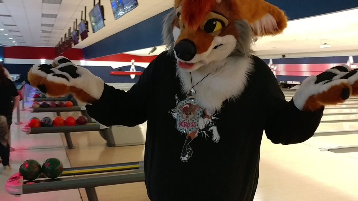 TamaskaKitsu's tweet photo. Happy Fursuit Friday!
Dallas Furbowl is this Sunday who's going?
#Kross #Furry #furbowling #Fursuit #fursuitfriday #coyote #ItsProbablyMars https://t.co/GN5u5VUYhk