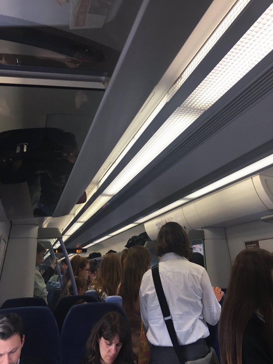 lucylambert24's tweet photo. @Se_Railway Standing for an hour https://t.co/tQppm9447S