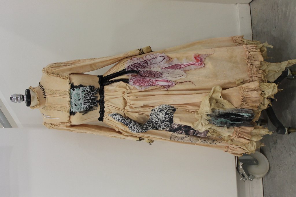 TruroHigh_Art's tweet image. #sweenytodd dress, dark inspiration for @TruroHigh A level textiles #createEd #Falmouth