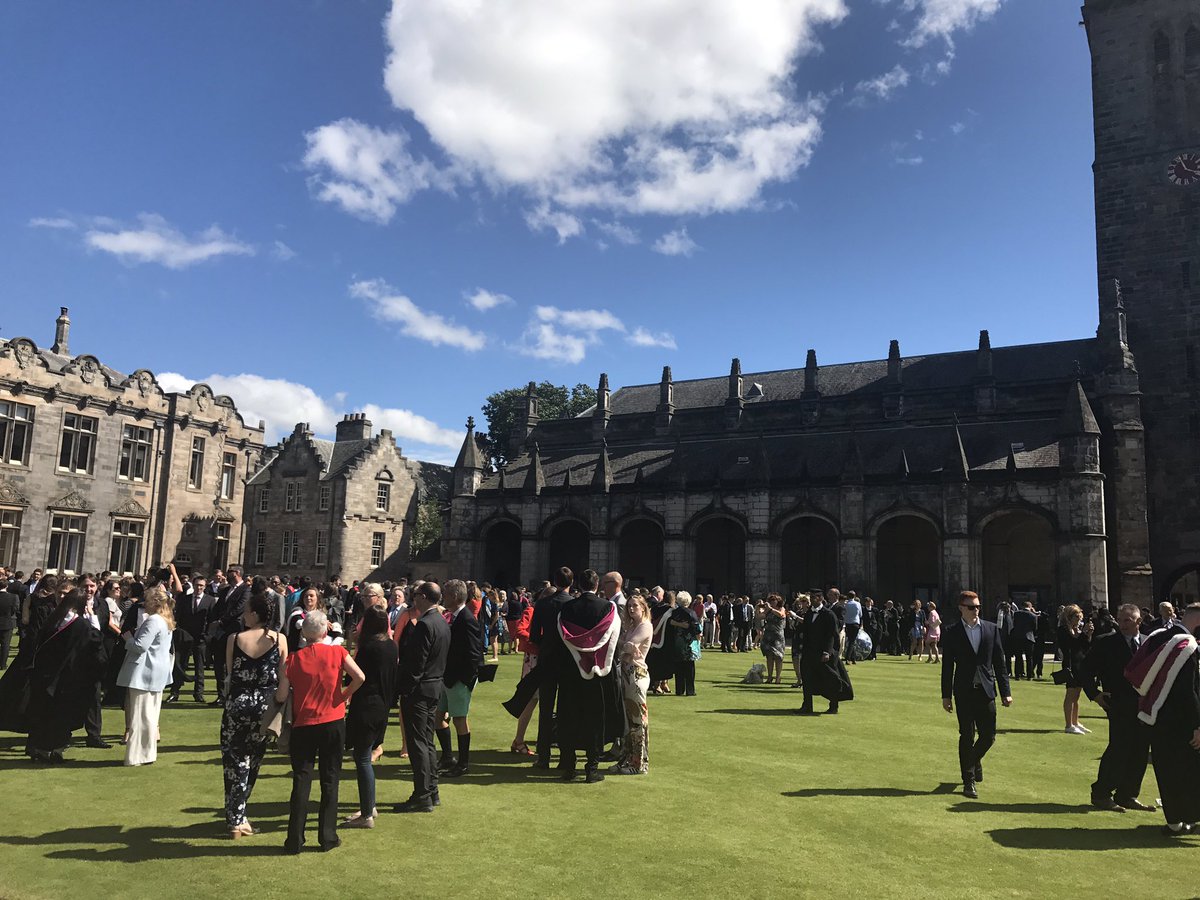 C_Stihler's tweet photo. More grad pics from today @univofstandrews #Saintsof17 https://t.co/rr6uo1deym