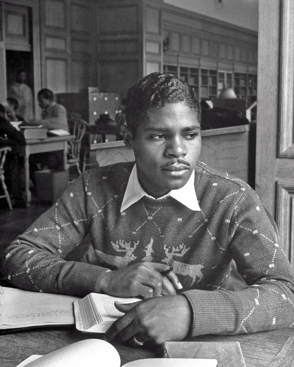 Phil_Lewis_'s tweet photo. College life at Howard University in the 1940s. 📚 https://t.co/MzTSpTNtPM