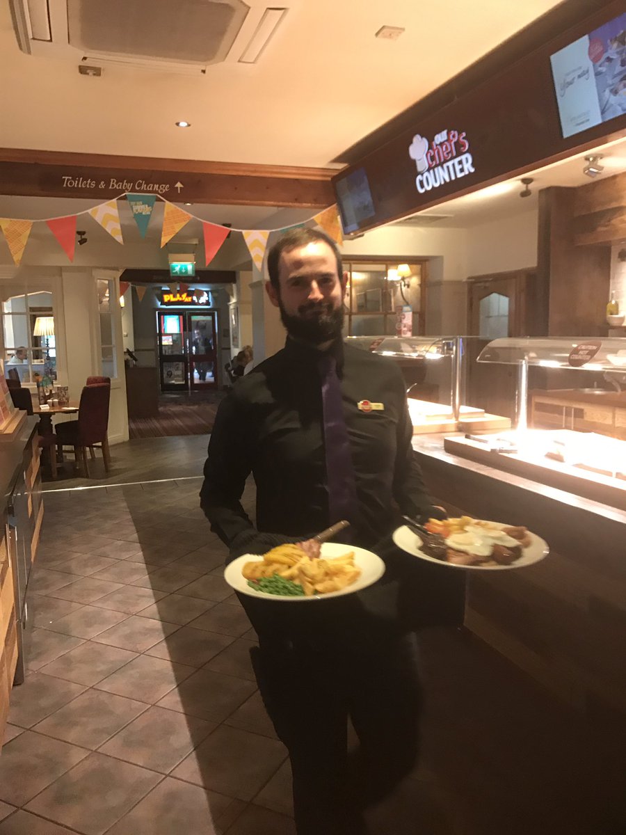 When the DGM puts himself on meals for the night ☺️☺️ <a href="/WeAreSUGM/">WeAreSUGM</a> <a href="/amylou8725/">Amy</a> <a href="/MarkCash15/">Mark Cash</a> <a href="/scoobs1409/">Becky Cooper</a>