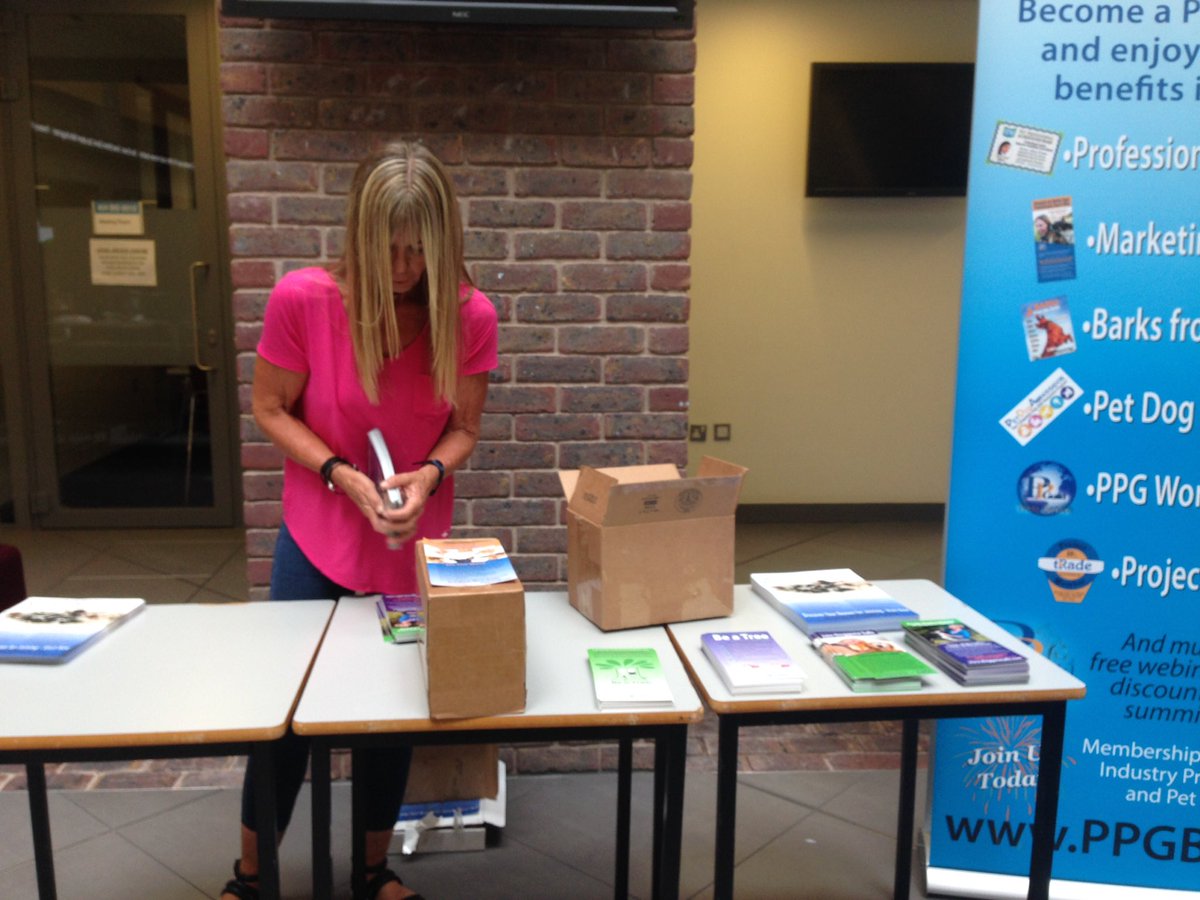 PetGuild's tweet photo. PPGBI is busy setting up at #dogbiteconference2017 #ppgbi @VictoriaS https://t.co/DWNFvLDA2t