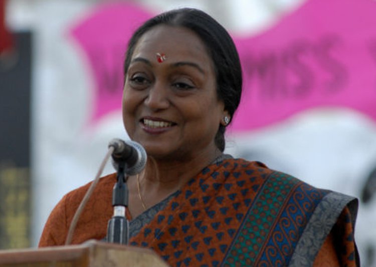 indiatvnews's tweet photo. President must uphold values of pluralism, says Meira Kumar  https://t.co/8It0ClHVtK https://t.co/V3NGSXE1T5