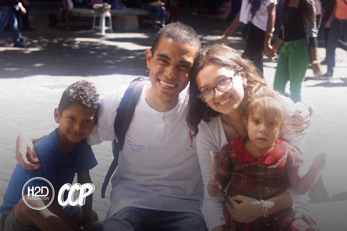 FundacionH2D's tweet photo. Voluntarios de #JovenesH2D repartieron 200 sopas a personas en situación de calle.
¡Gracias a quienes hicieron esto posible! #ExperienciaCCP https://t.co/5uzR6CwAoy