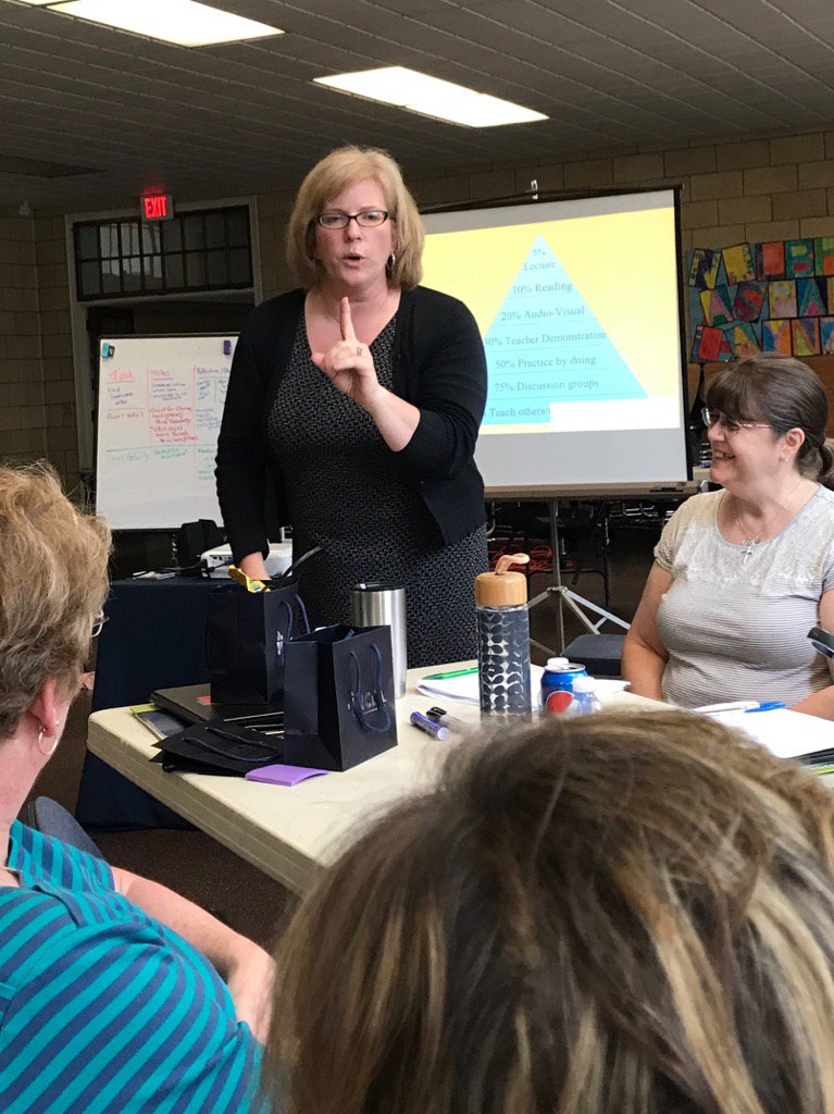 smsaschool's tweet photo. Thank you @skelliek for an awesome afternoon of PD on #differentiation! @AdvancEDorg @RCDASchools #PowerfulMinds https://t.co/aqnfk1aHmP