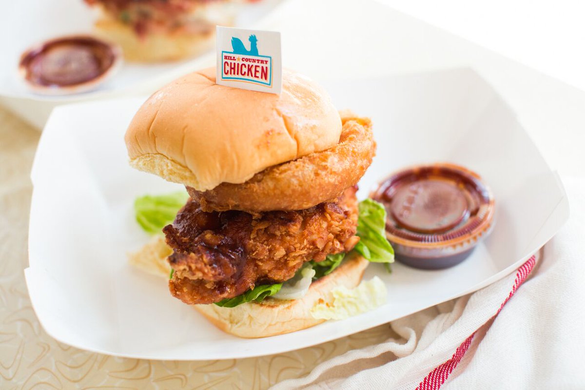 HCChicken's tweet image. Introducing our new #Cuewich (feat. @HillCountryBBQ #GottaHaveIt #bbqsauce #onionring &amp;amp; shredded lettuce) and #MexicanCornontheCobb 🌽🐓