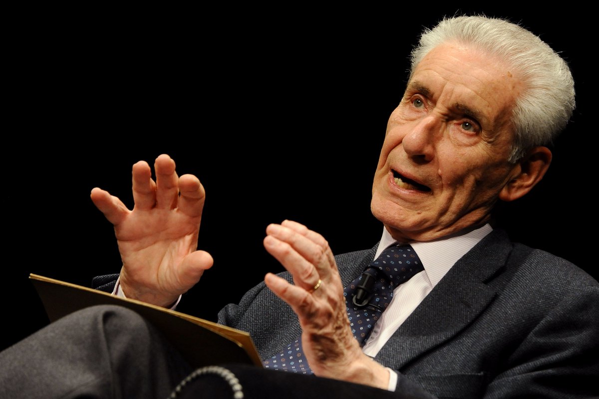 notiveri's tweet photo. E’ scomparso Stefano #Rodotà, famoso #giurista e politico: E’ scomparso oggi all’età di #84anni il giurista… https://t.co/yID1newOit https://t.co/6FfCxTBWbk
