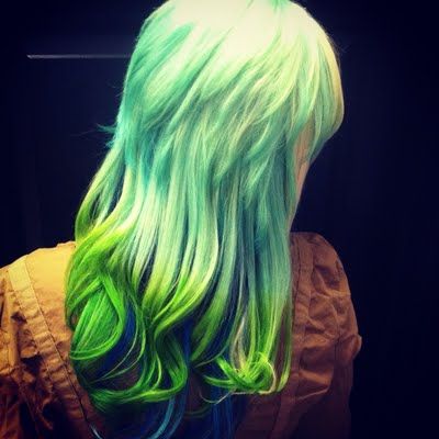 preendotme's tweet photo. A #hairtsyle that stands out of the crowd, #REVERSEOMBRE by Rogue Hair Studio. Check out the #musthaves to #DIY https://t.co/ILNr8UbG6h https://t.co/iNUX62S69Q