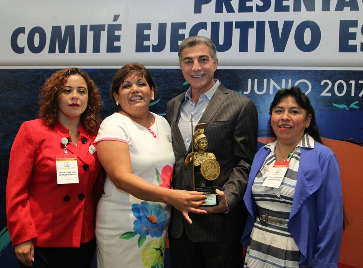 TonyGali's tweet photo. Agradezco al @SETEPID_OFICIAL por el reconocimiento al compromiso de mi gobierno con la educación de todos los poblanos. https://t.co/tLgqt8ORK8