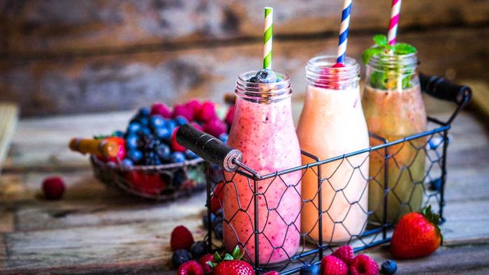 CauldronBroths's tweet photo. Lauded for its healing powers, load up on this nourishing Banana bone broth smoothie by The Art of Whole Food via @9KitchenAU #bonebroth https://t.co/AB6zMx0Yfw