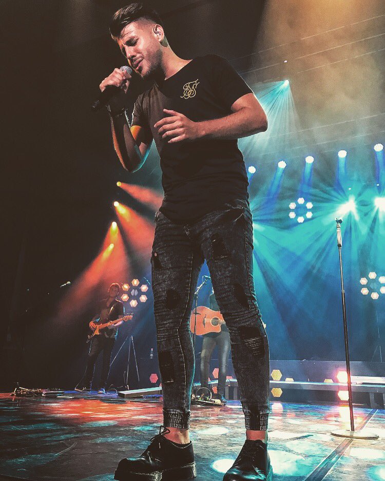 AntonioJSMazuec's tweet photo. "Y no viviré sin la pasión en cada canción"...  Desde la voz que grita adentro, desde el ALMA. https://t.co/snQOSJDRG8