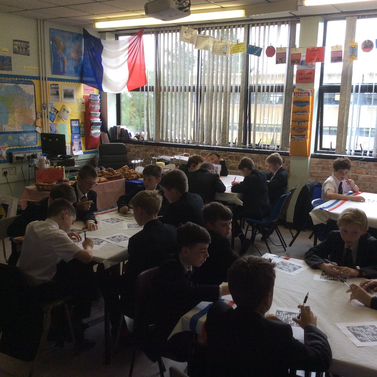 SPGSLovingLangs's tweet photo. Bientôt les vacances! Le petit déjeuner français - 8:4 &amp; 8:2 French Breakfast . #culturevultures #hardworkdone #timefortreats @stpatsarmagh https://t.co/O9qyFWdSU1