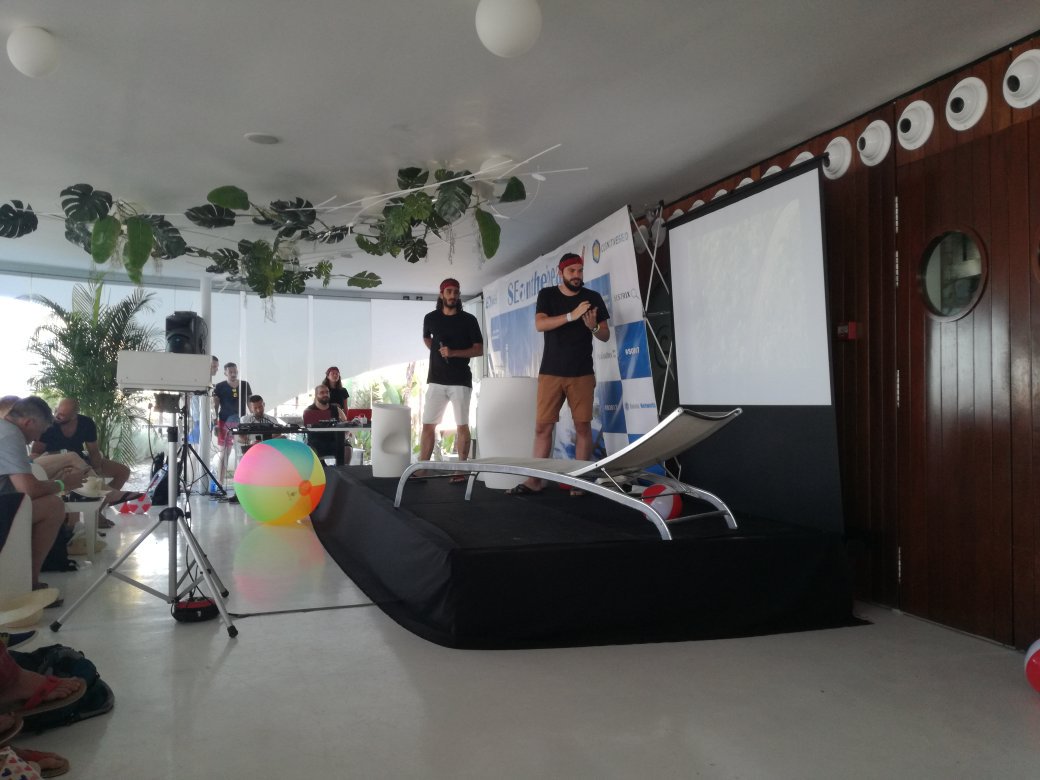 federicaturrin's tweet photo. Empezamos con las exposiciónes #SEonthebeach #nticmaster https://t.co/mW1Xe8weFR