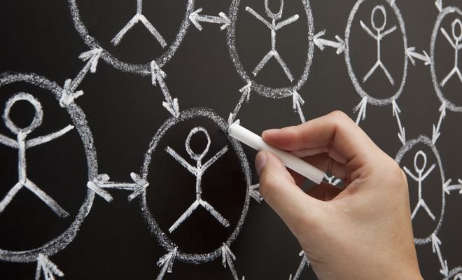 Somos el escenario perfecto para establecer negocios y relaciones directas con desarrolladores de marcas, inversionistas y mercadólogos.