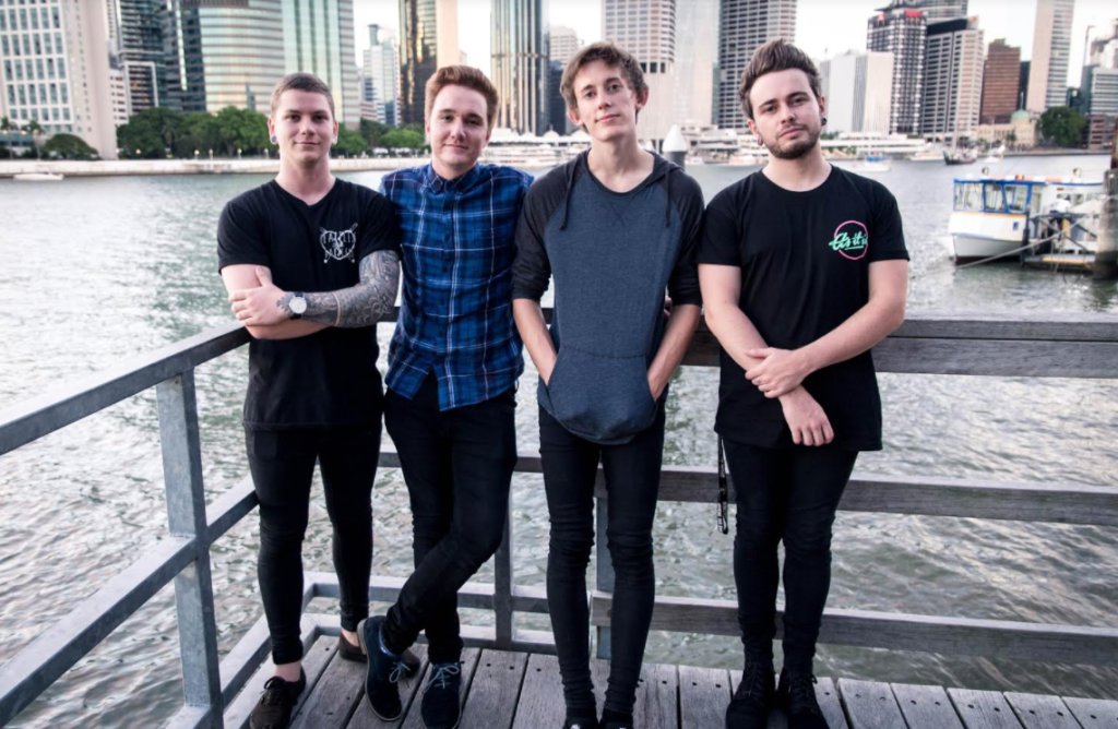 Shorelines Interview thefriday13.com/2017/06/23/sho…