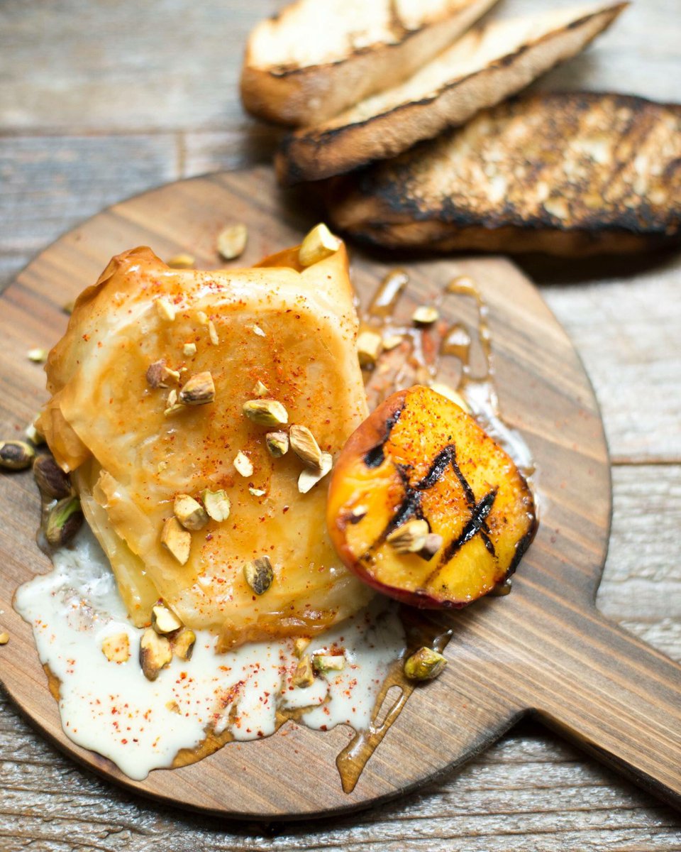 PicnicHousePDX's tweet photo. BAKED DELICE DE BOURGOGNE, Roasted Stone Fruit, Pistachios, Honey, Espellete 🍑🧀 Make Your Reservation Now At: https://t.co/TjIlsLyRi9! https://t.co/olaieTl0RS