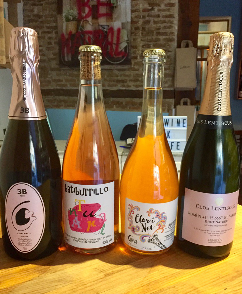 wineattackMAD's tweet photo. Quien no se refresca es porque no quiere. Burbujas! #naturalwines #wineattack https://t.co/k2hRakkuUR