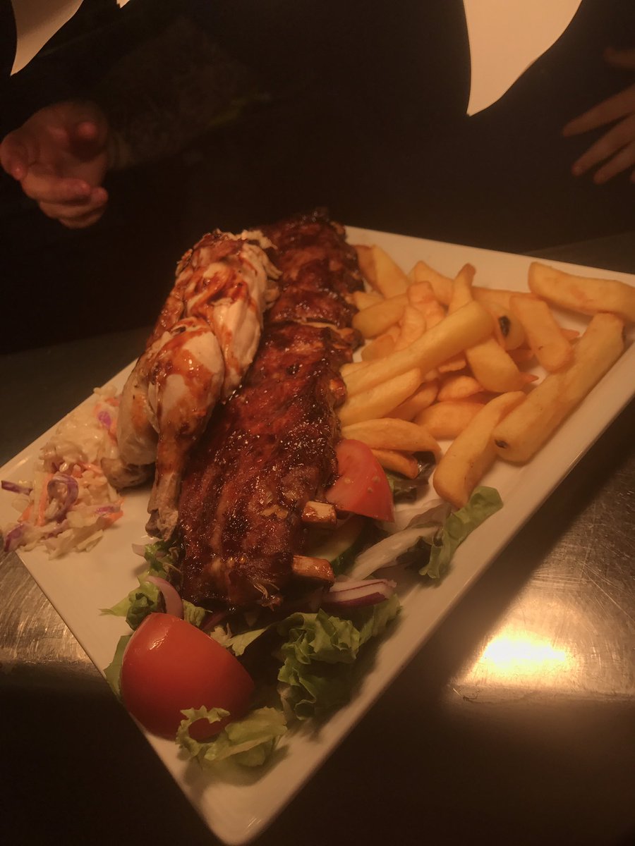Loving the upgraded chicken and rib combo tonight ☺️ <a href="/MarkCash15/">Mark Cash</a> <a href="/amylou8725/">Amy</a> <a href="/scoobs1409/">Becky Cooper</a> <a href="/WeAreSUGM/">WeAreSUGM</a>