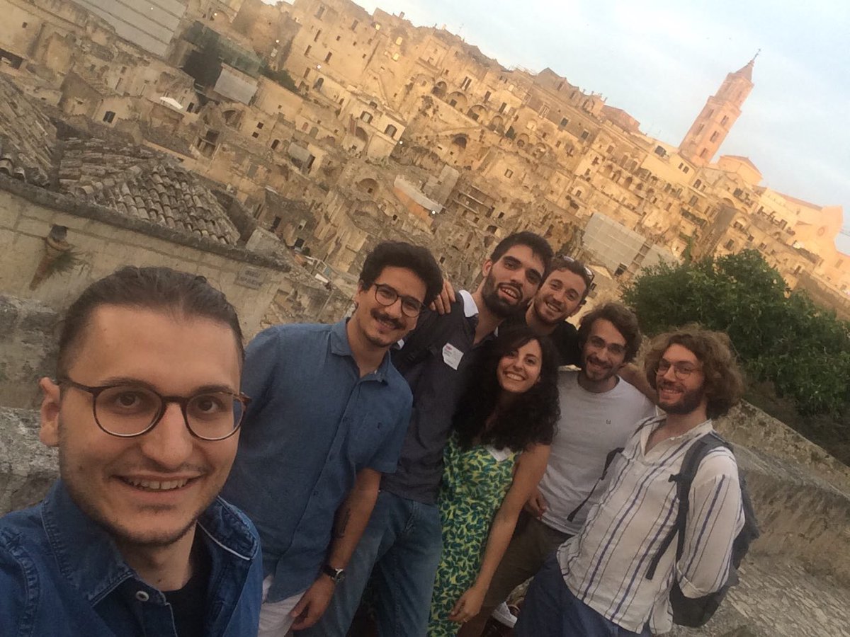 TEDxCastelVto's tweet photo. Oggi il #TEDxCastelVto è in trasferta!
Alice Di Pasquale, con gli altri tedxers, è presente al #TEDxMatera ❌ @TEDxMatera #CulturalMaker https://t.co/IhfjYHu5gA