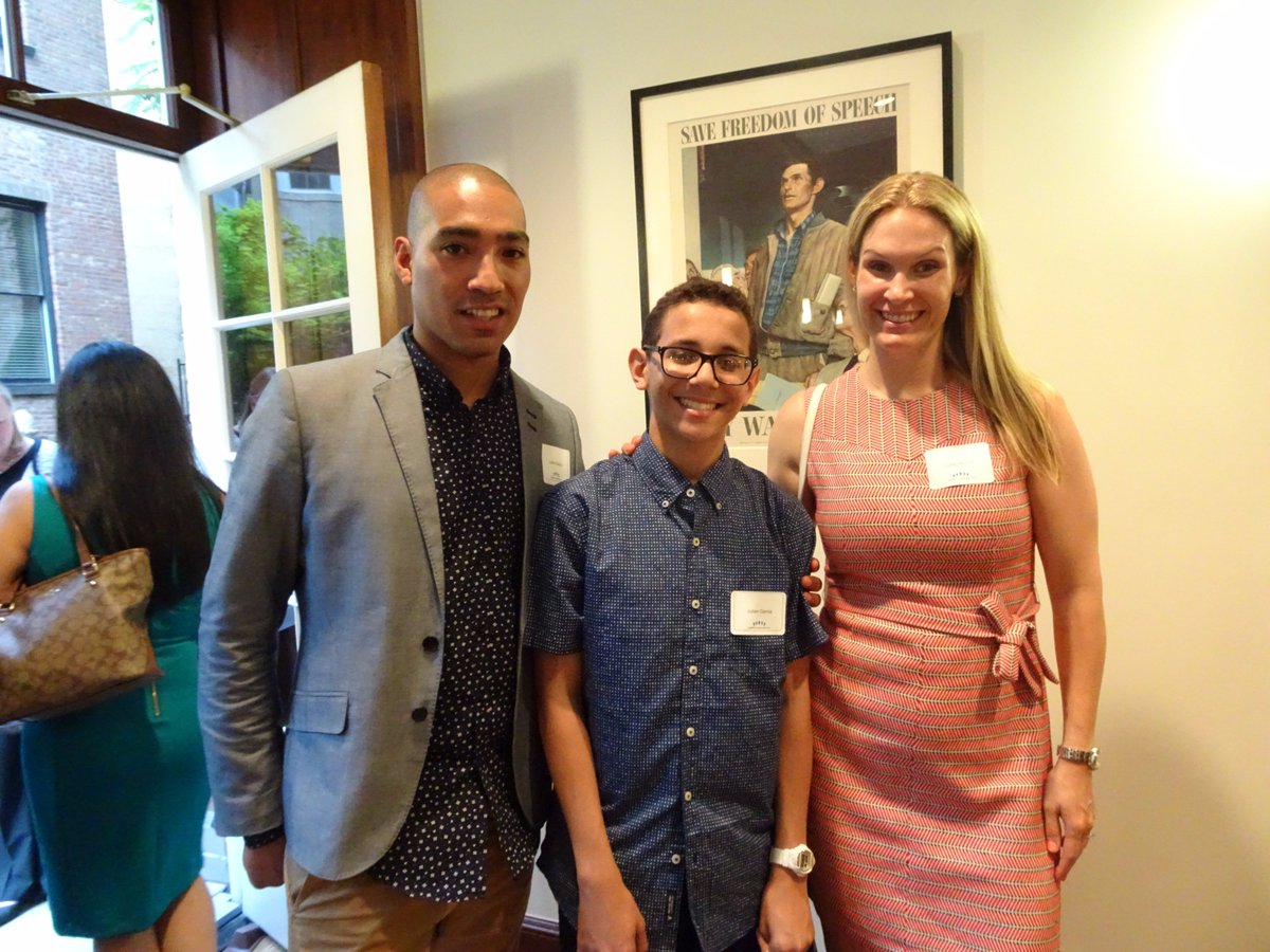 CSFNational's tweet photo. Last night, CSF celebrated w/recently graduated alumni! More pics here: https://t.co/GWIF5KSvpW #Classof2017 #OppHope @LamarsMars https://t.co/oW5xILq2D1