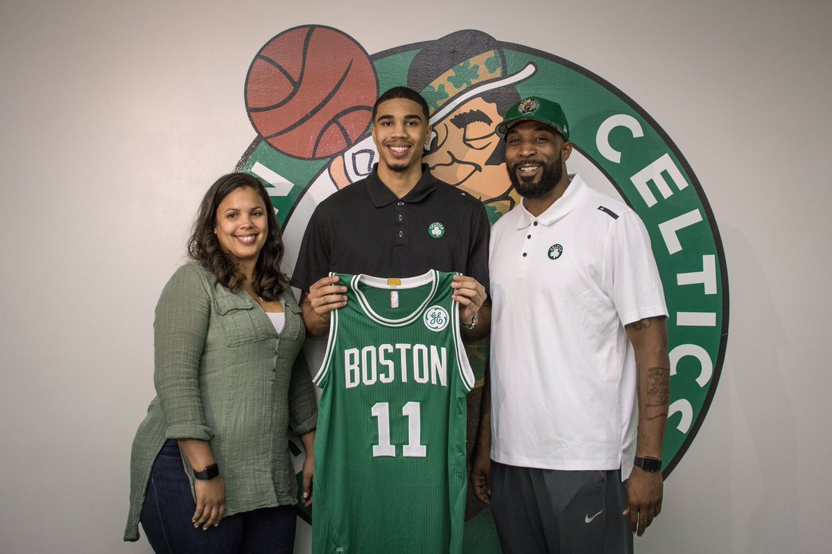 celtics's tweet photo. 📸: https://t.co/bZnRNPBNAe https://t.co/8YVLXELZsg