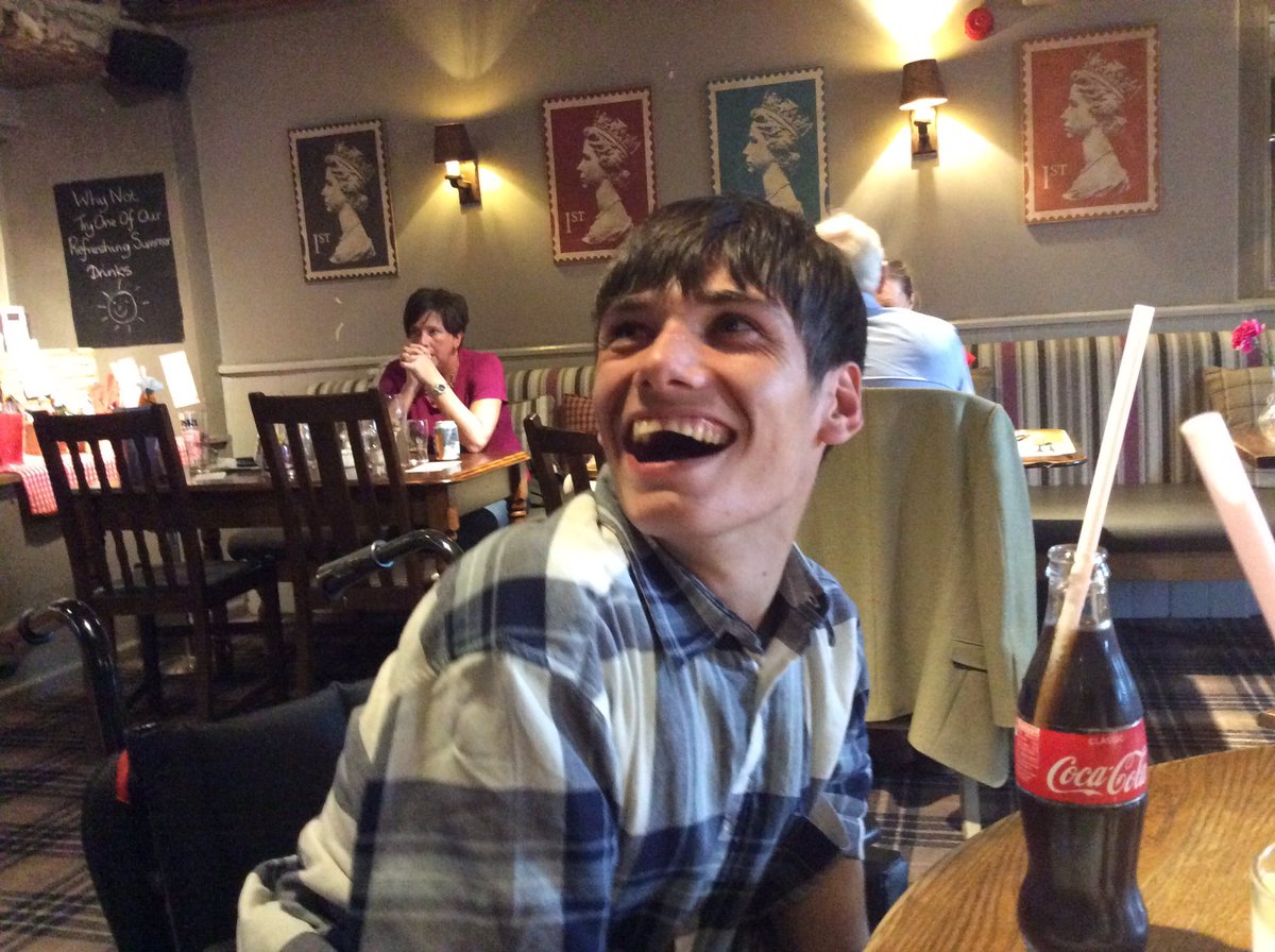 23prospect's tweet photo. About to have meal with the APs to celebrate 21st. https://t.co/n0KVBC7ro6