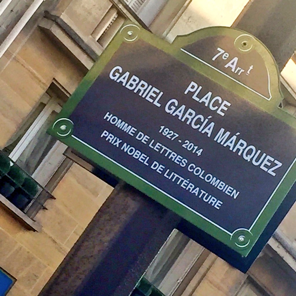 angelamrobledo's tweet photo. A Gabo le desearon el infierno, pero él encontró un espacio en el corazón de la humanidad. Desde hoy tiene plaza en París. ¡Vive la vie! https://t.co/jVgaThLxRQ