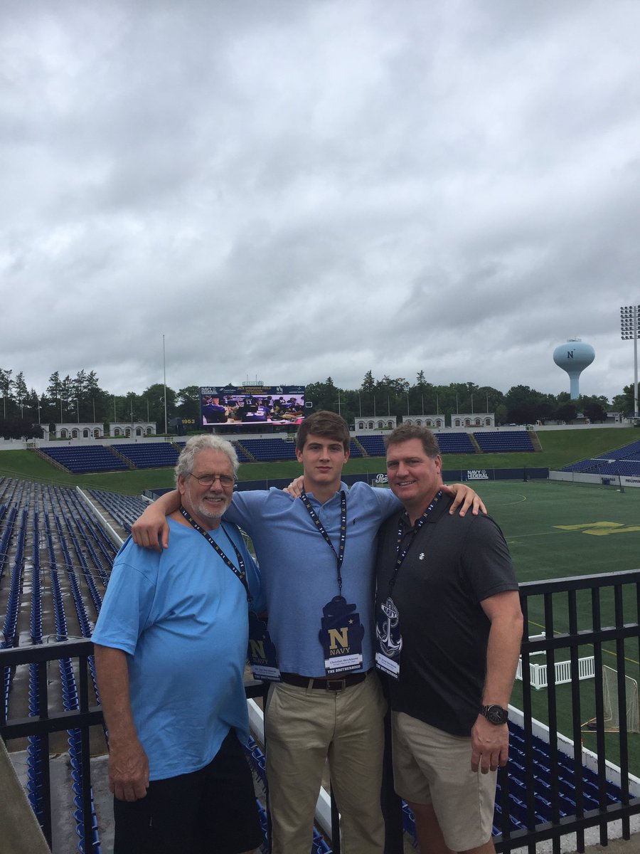 C_Hutch11's tweet photo. Extremely excited to announce my commitment to Navy!! ⚓️⚓️⚓️ https://t.co/B7ouRxO23X