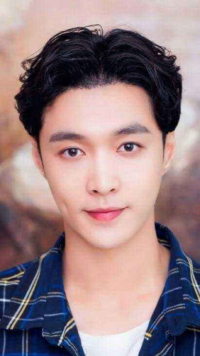 ivestif's tweet photo. εΌ θΊε
΄ π always with u π μ¬λν΄ Fighting!!βπͺ #WeBelieveInlay #WearewaitingforYixing #WeLoveYouYixing https://t.co/7gvcypQd96