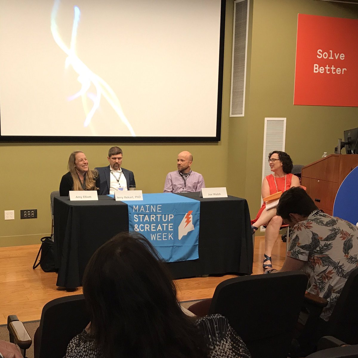 Arkatechture's tweet photo. How do you make better business decisions using your data? @DataVizzah says "Realize your KPIs are going to change." #MSCW2017 #SolveBetter https://t.co/hcXjdMTLsP
