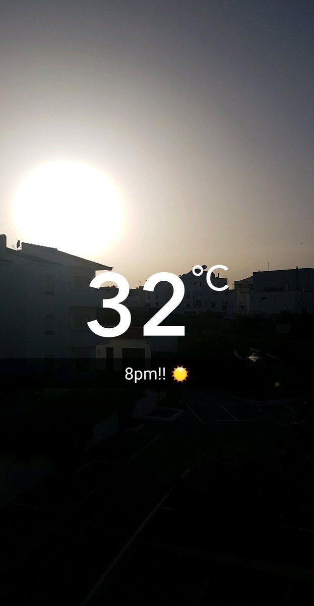 sgough55's tweet photo. 32 degrees at 8pm! 🌅 #lifeisgood https://t.co/m2nUsgdDce