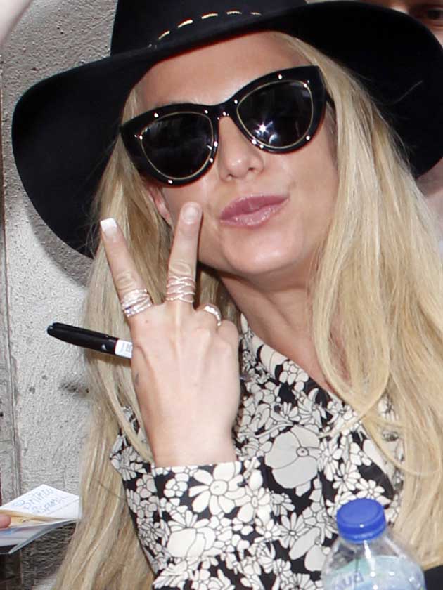 Army_Of_Britney's tweet photo. https://t.co/4X8aRLxFKh
