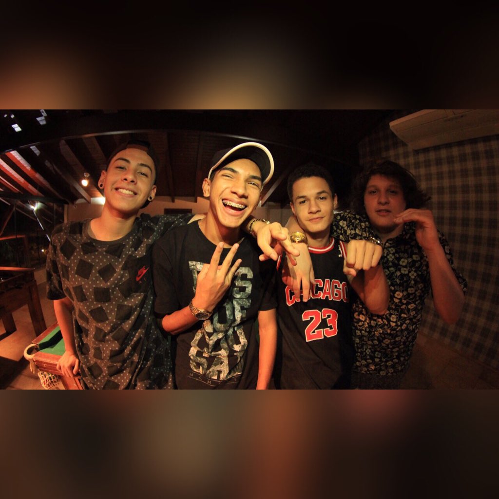 MeraFeicao's tweet photo. #NovaFotoDoPerfil https://t.co/O30UpyuC5d