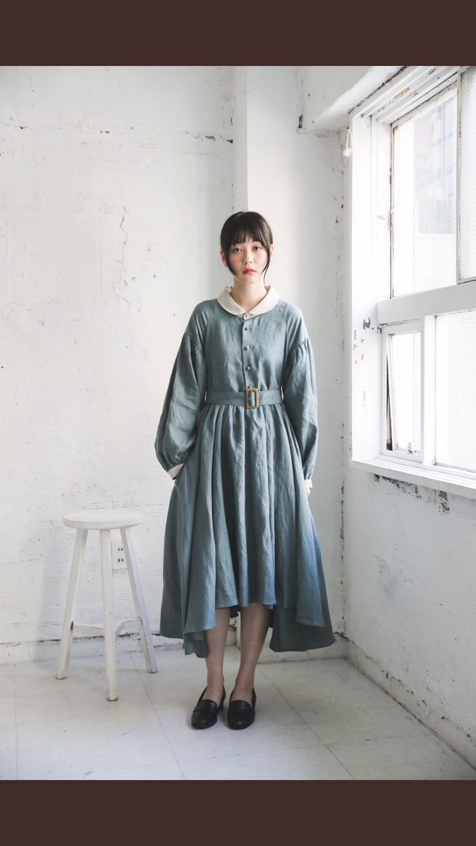 咲良 Jj攻略中 No Twitter 経年真価ワンピース どっちの色が合うのか悩み中 好きなのはピンクで 大人っぽいのはブルーで でも おばあちゃんになって着た時に可愛いのはピンクで とぐるぐるしている カーキは似合わない 加齢を考慮するブランドはそうそう無い