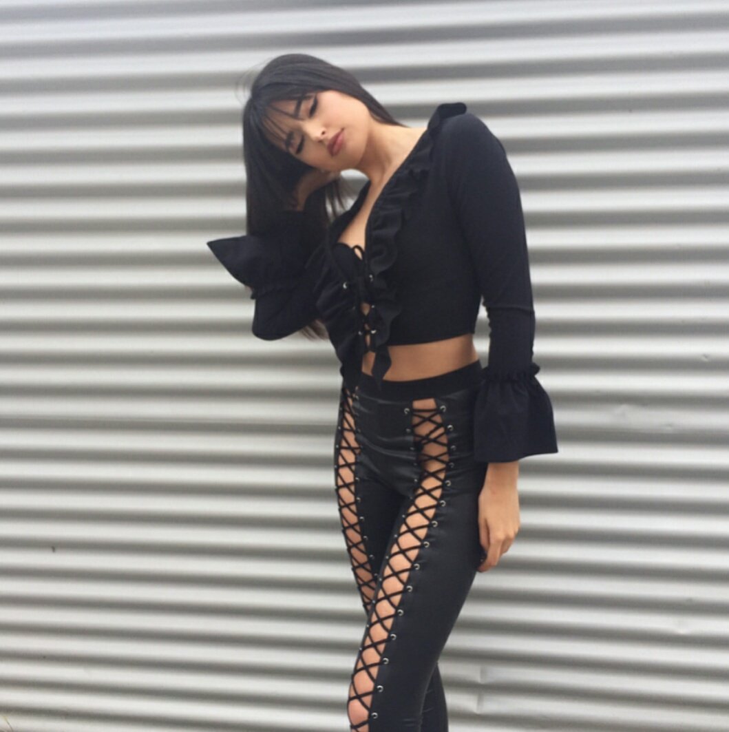 Another Outfit change or the party @PhoenixBNL_ as I try to invite people to come join.