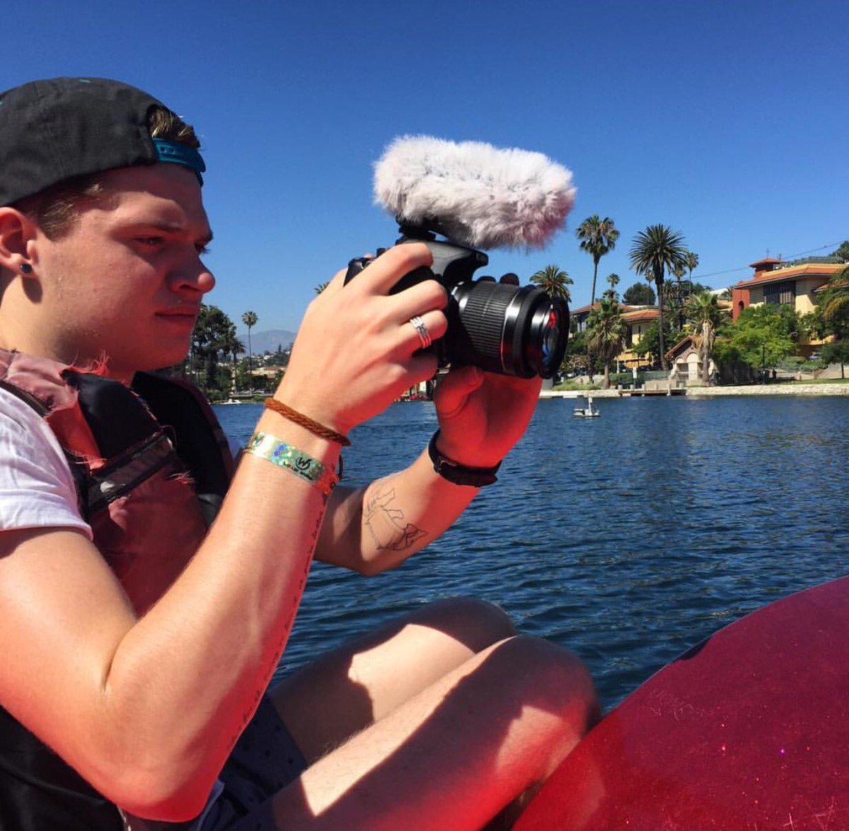 dailyejt's tweet photo. 📸 || "Bro time! #paddeling #vlogging" (via elizajaneface on IG) https://t.co/0LAz6zCba0