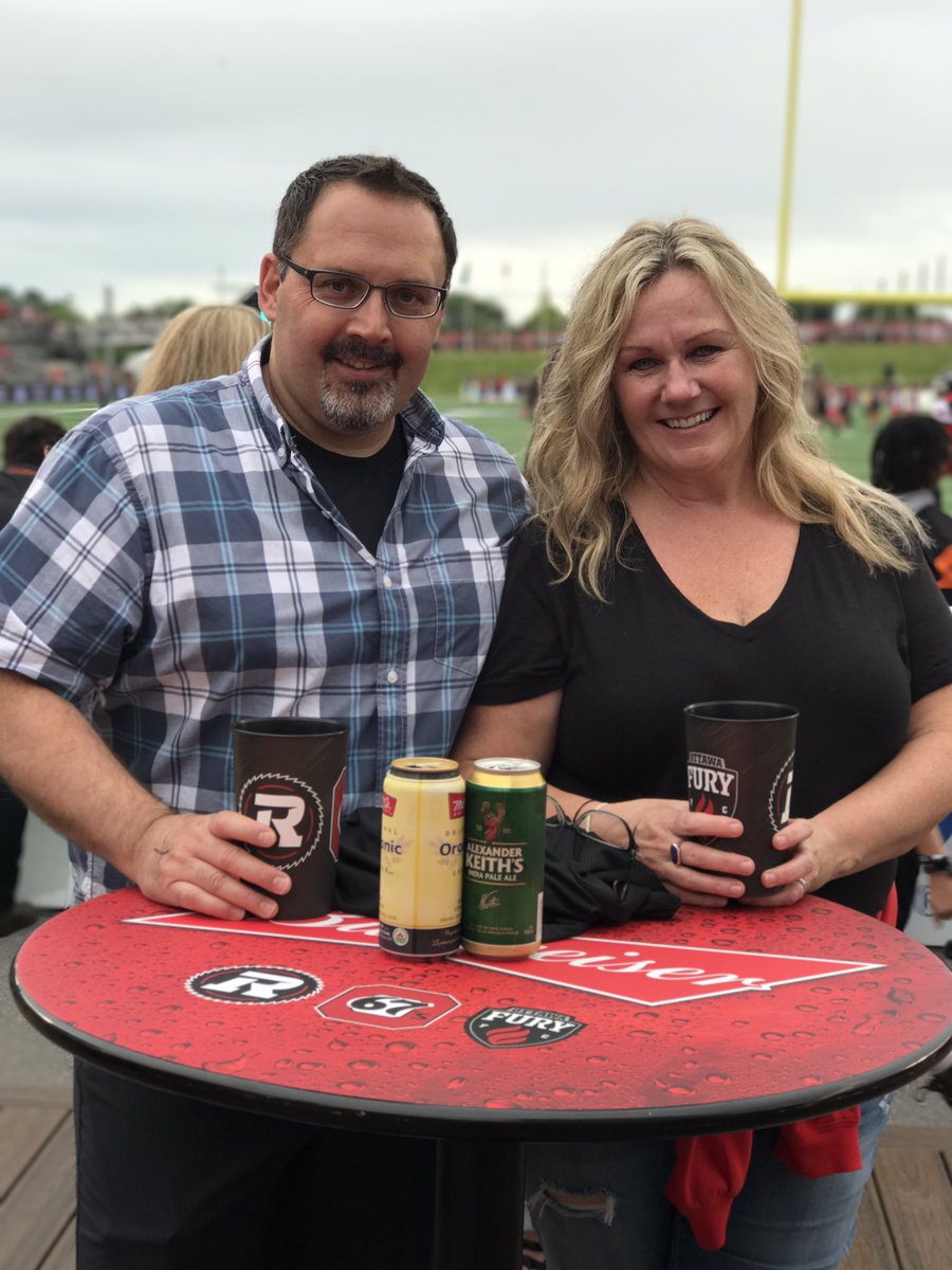 #REDBLACKS #logcabin <a href="/BigRigBrewery/">BIG RIG BREWERY</a> #Summer2017 with my honey