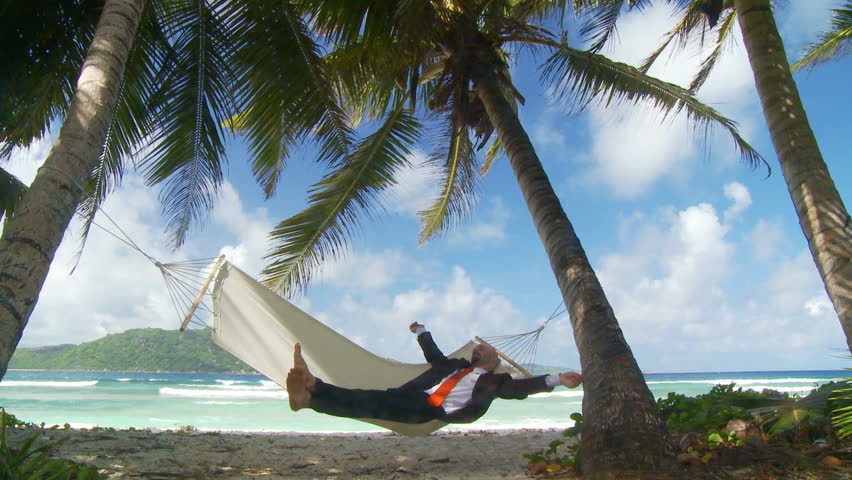 DreamM8s's tweet photo. #ForLiving: Set a goal to make this weekend a relaxing one! #FridayFeeling https://t.co/vXM1hYyAMJ