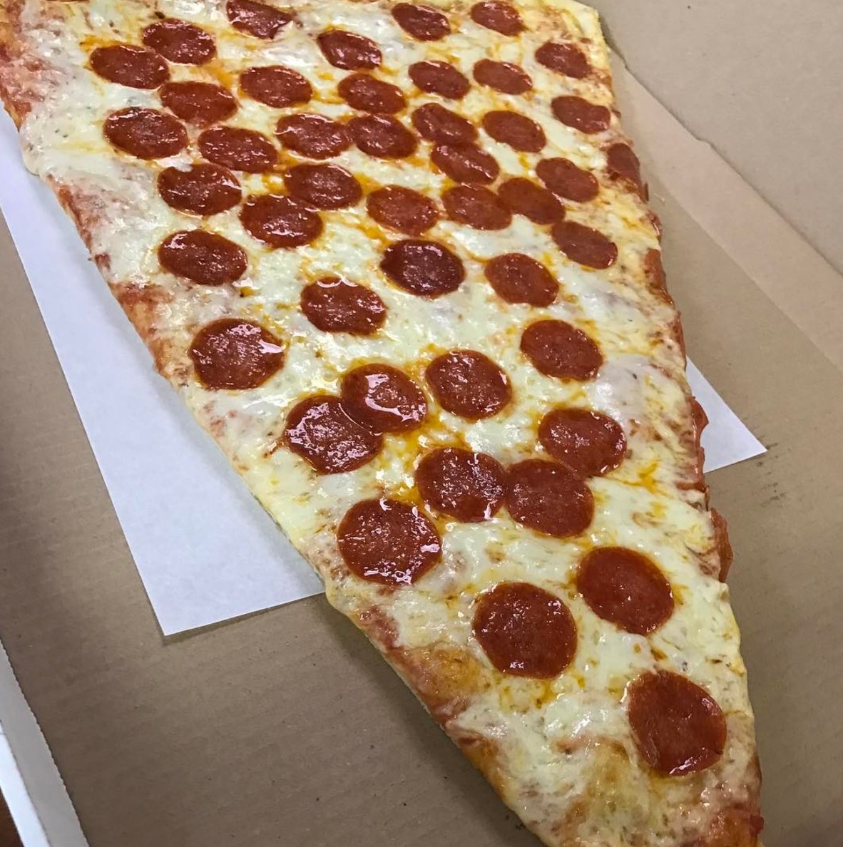 Kari Steele Super Slice At Superslicepizza 2 Foot Pepperoni Pizza Slice