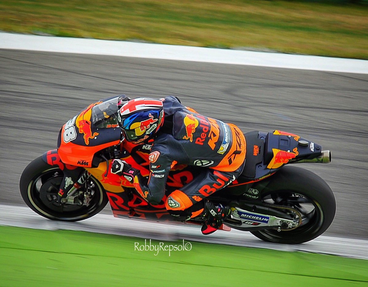 robbyrepsol's tweet photo. #DutchGP #dutchTT #ttassen https://t.co/lANvmbUNsa