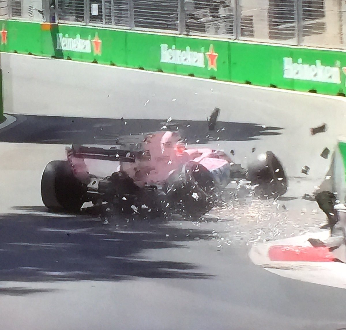 TriPhotographic's tweet image. #Crashoftheday #PEREZ #ForceIndia 
#F2 #BakuGP #AzerbaijanGP 🇦🇿 #F1 #GPAzerbaiyan #gp #GpBaku #gomax