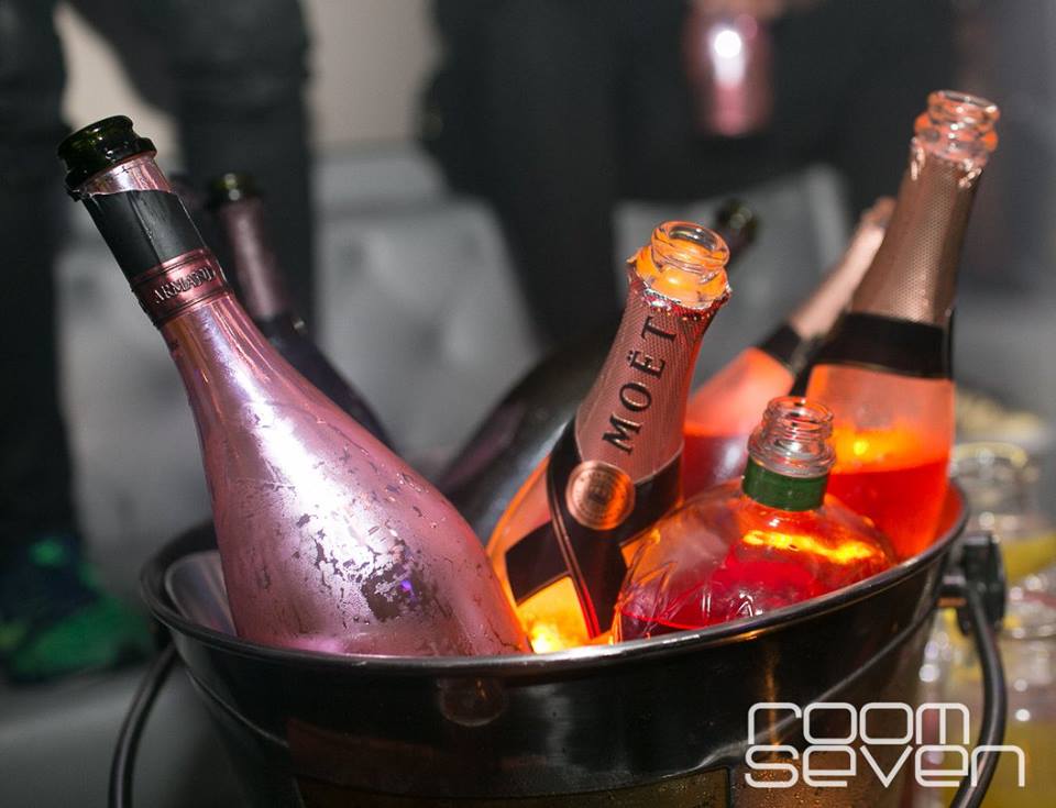 Room7Chicago's tweet photo. Some wait all week for #Friday, others wait all week for #Bubbly...

#Room7Chicago #HouseOfChampagne #weekend #champagne #ChicagoNightlife https://t.co/i87O6ncBxB