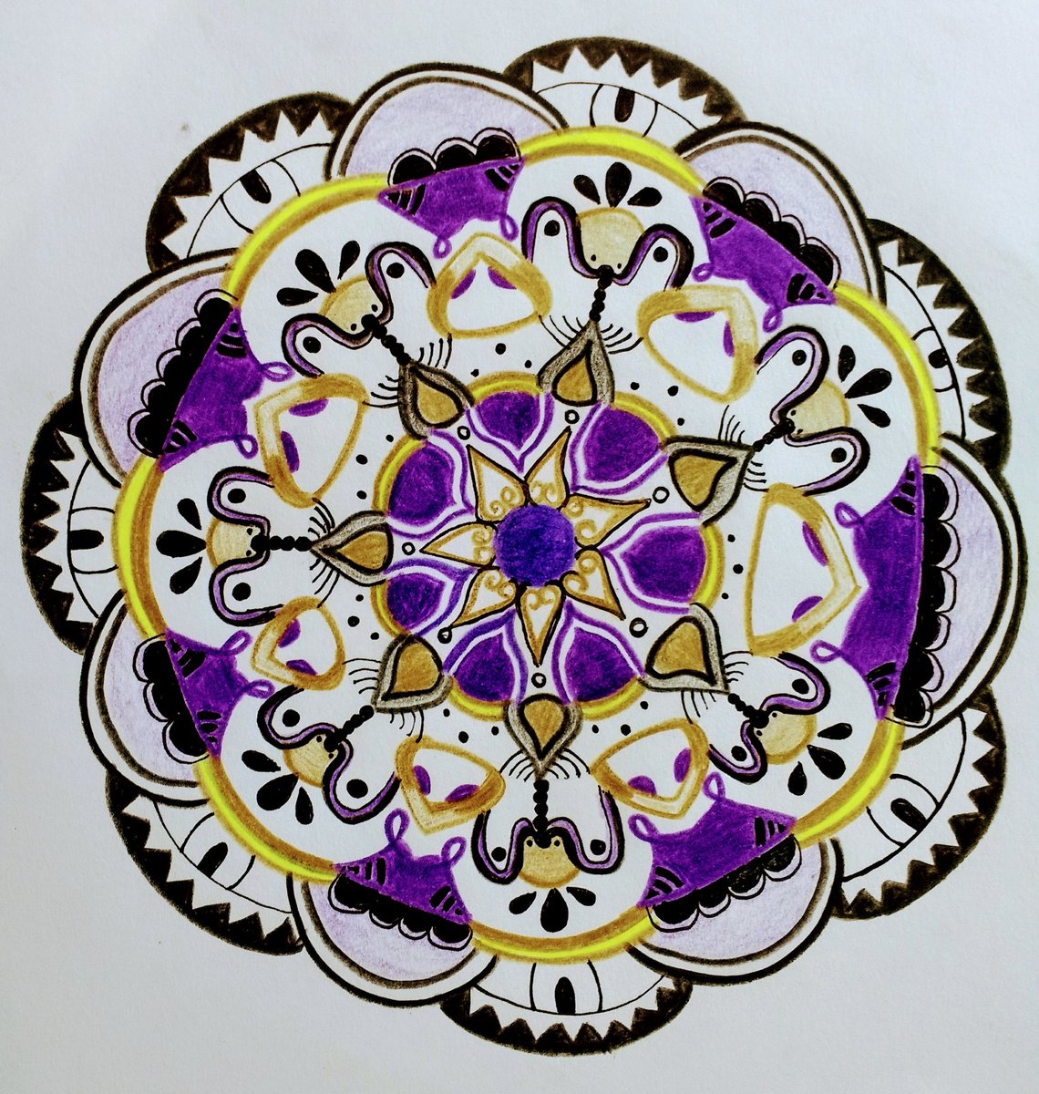 MiniMacss's tweet image. #Mandalas #Art #geometric #Abstract